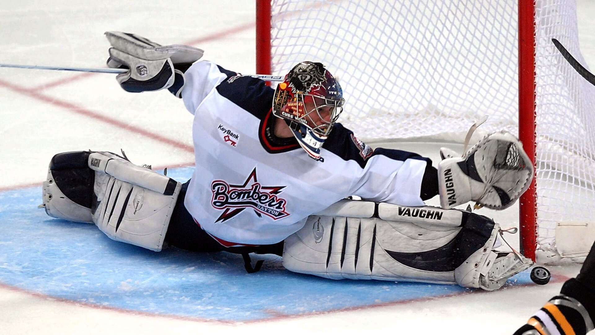 凯恩破纪录送关键助攻，英格兰战平美国
